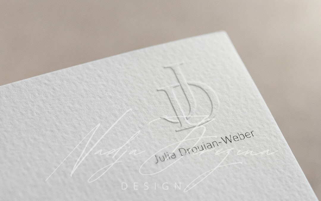 Dezentes Monogramm-Logo
